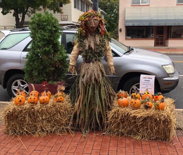Scarecrow Contest on Main St
